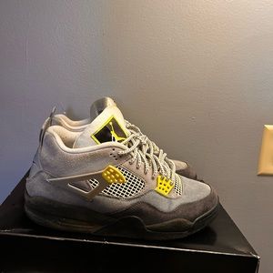 Jordan 4 Size 10 in mens